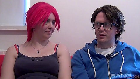 Amateur milf Tanya Cox in nerd perverts home video
