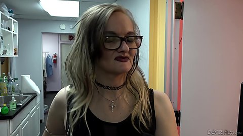 Naive milf in glasses Lilith C will get dick in her matur emouth
