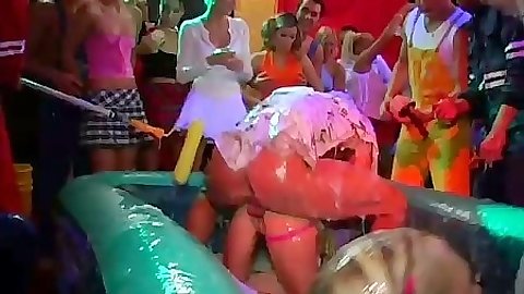 Virus Vellons and Bibi Fox fucked wet and soapy on the dance floor