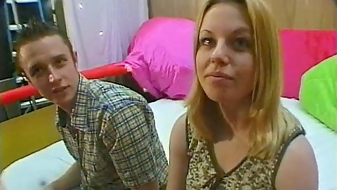 Fully clothed amateur gets her bra taken off in young couple sex Vega