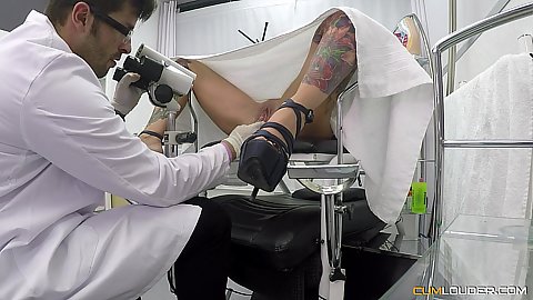 Hidden Sex In Doctors Office - shaved pussy doctor pussy sex - Gosexpod - free tube porn videos
