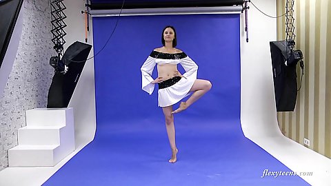Dance move ballet chick with flexible skills stripping Galina Markova